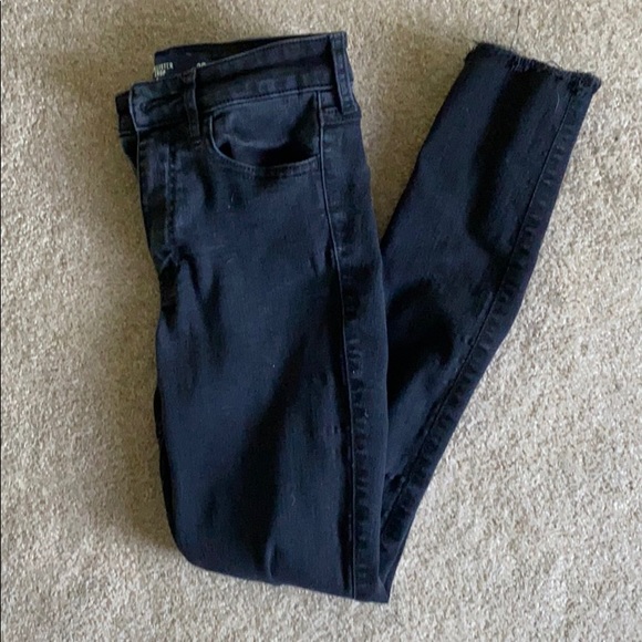 Hollister Crop High Rise Black Jeans - Picture 1 of 3